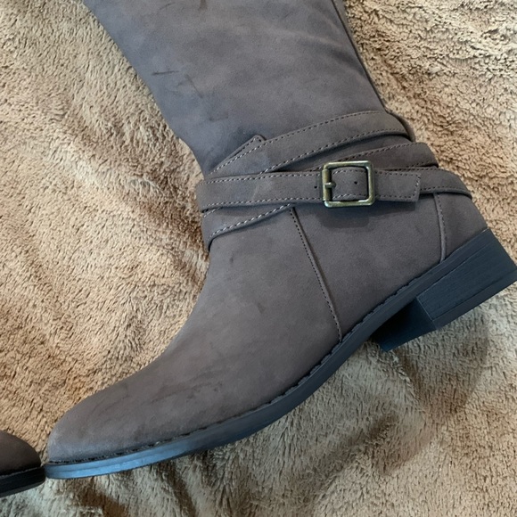 SOLD - Picture 7 of 14